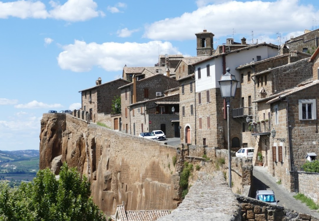 Tours in Orvieto, Italy: what is worth seeing and visiting for inquisitive tourists?